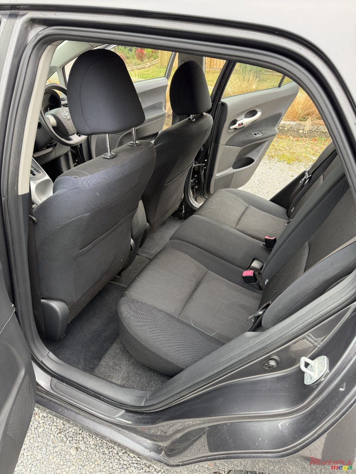 2012' Toyota Corolla photo #3