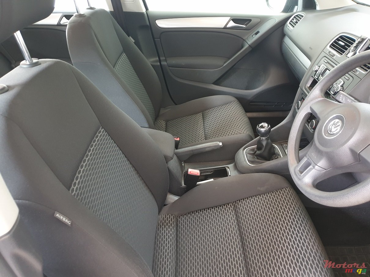 2012' Volkswagen Golf VI photo #5