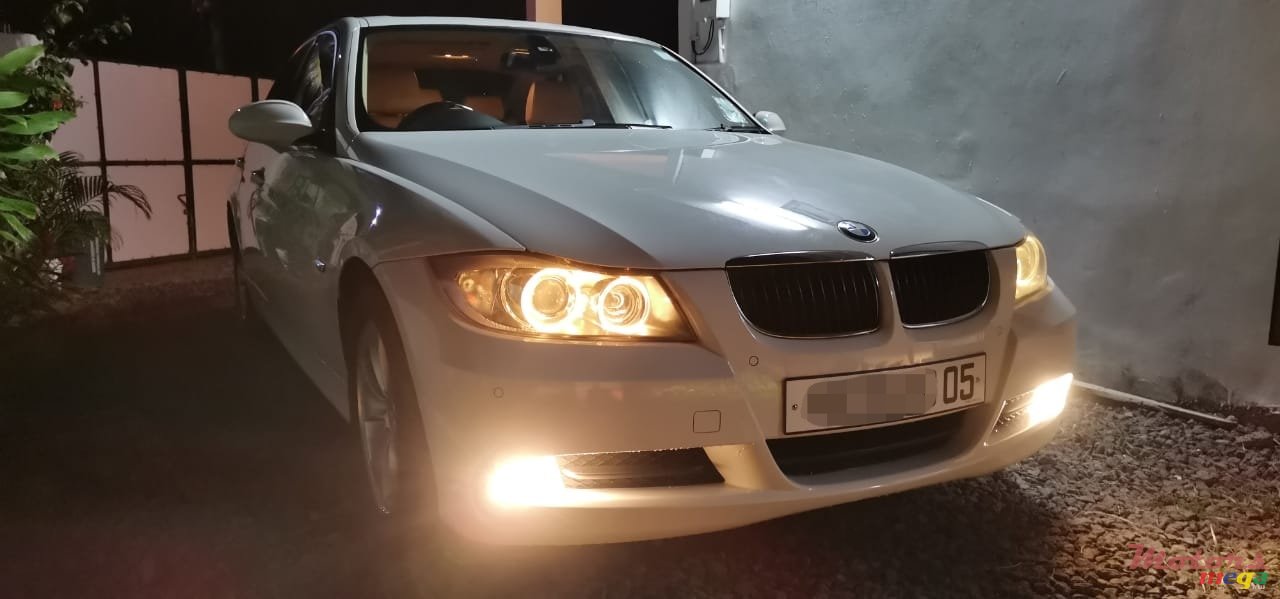 2005' BMW 3 Series photo #6