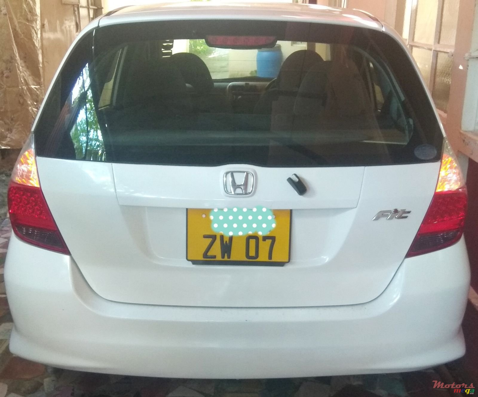 2007' Honda Fit photo #1