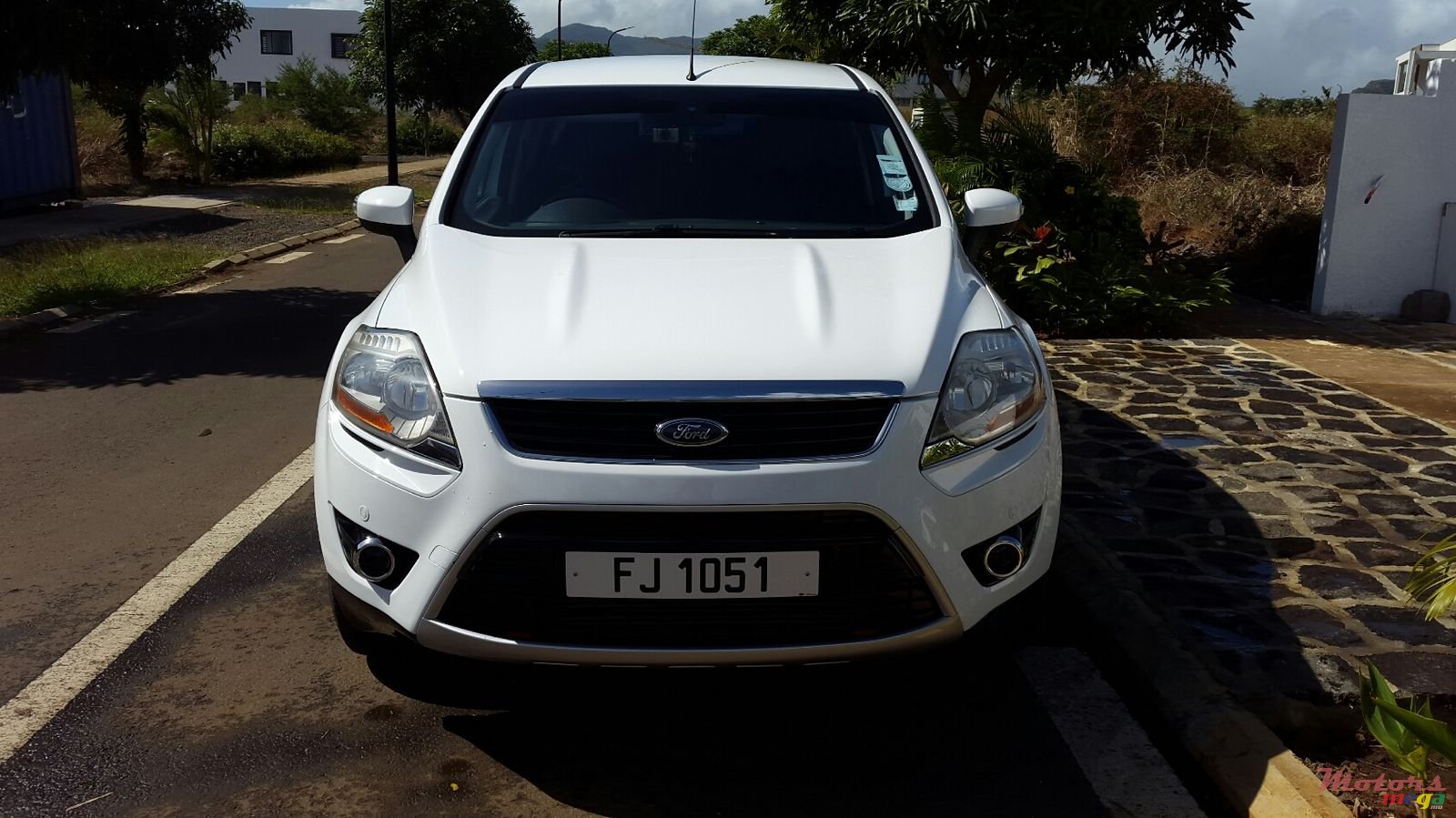 2010' Ford Kuga photo #2