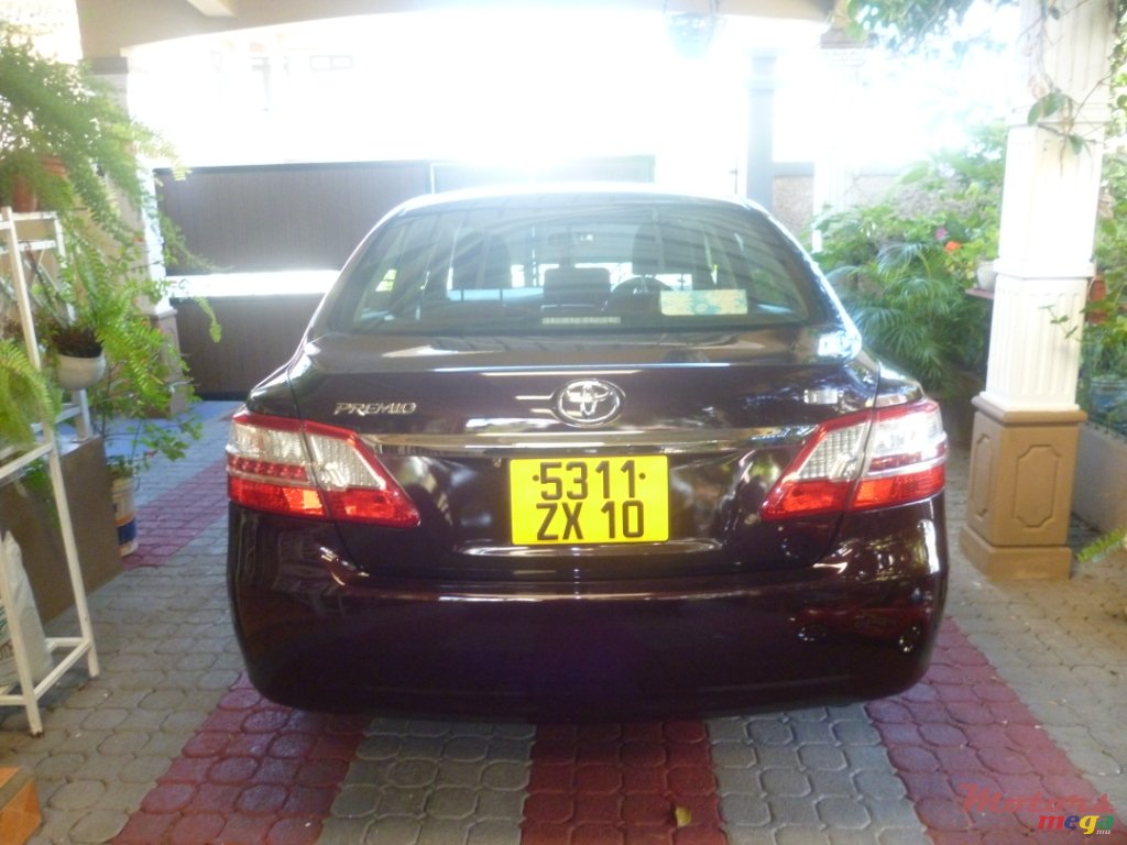 2010' Toyota Previa Toyota Premio photo #2