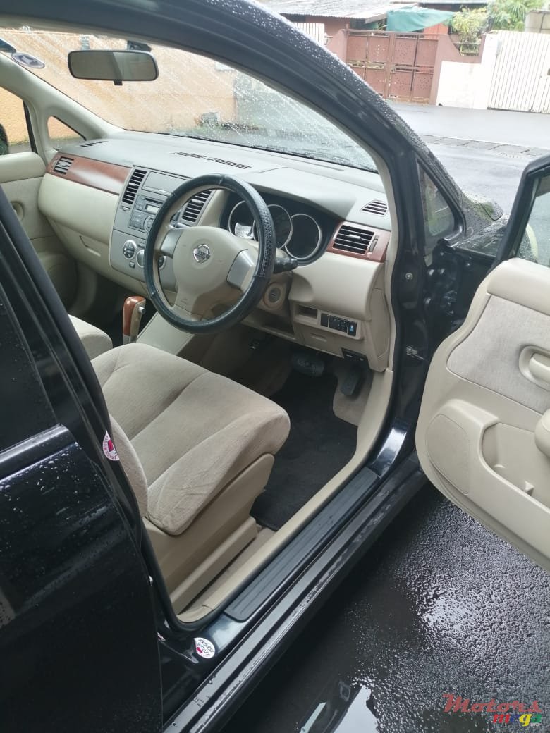2006' Nissan Tiida photo #3