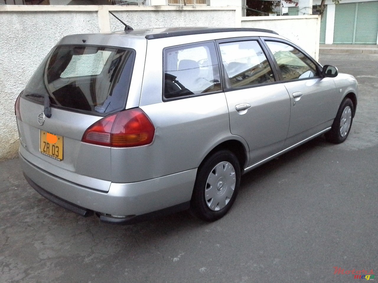 2003' Nissan Wingroad photo #2