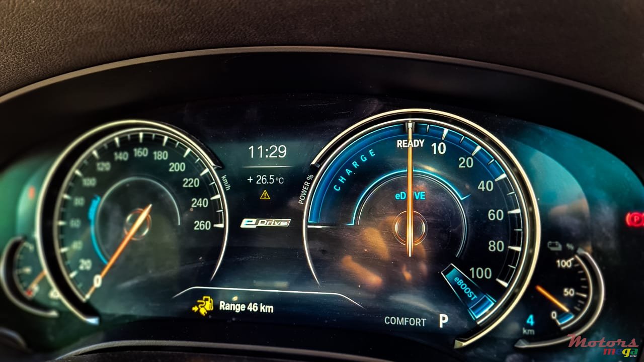 2018' BMW 530 e photo #7