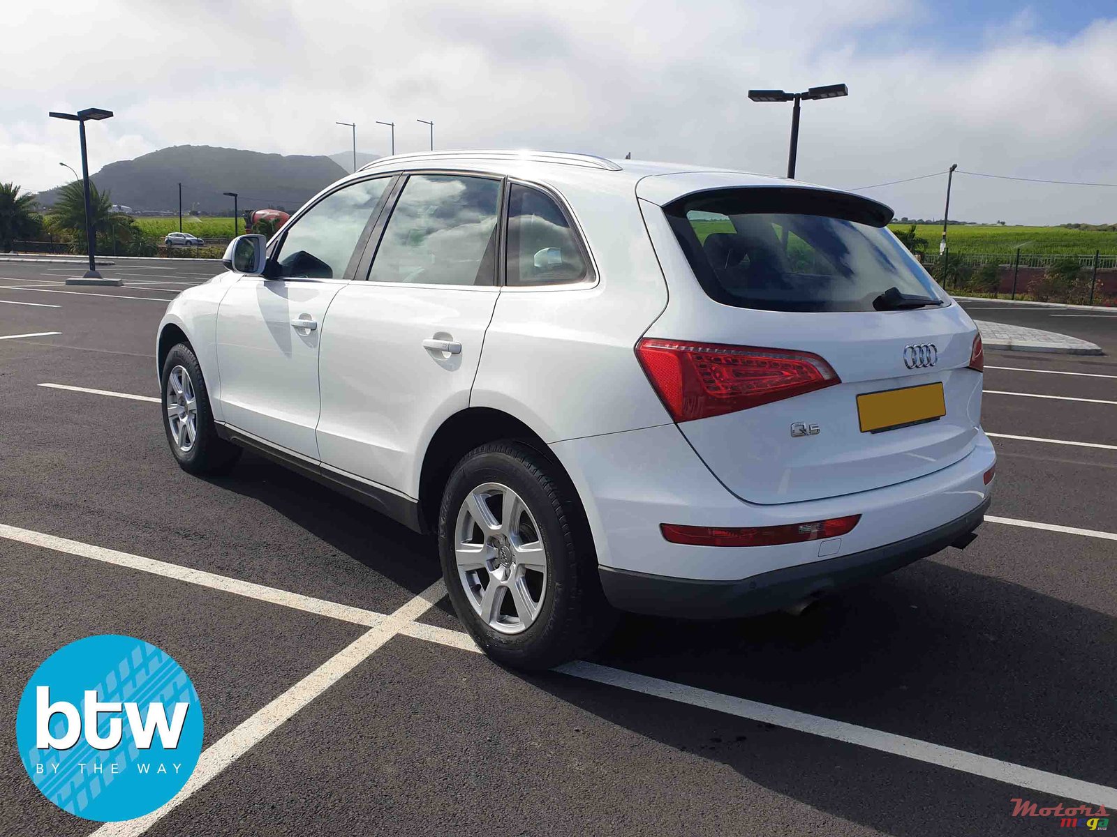 2013' Audi Q5 quattro - 225hp photo #2