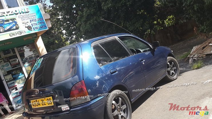 1998' Toyota Starlet photo #1