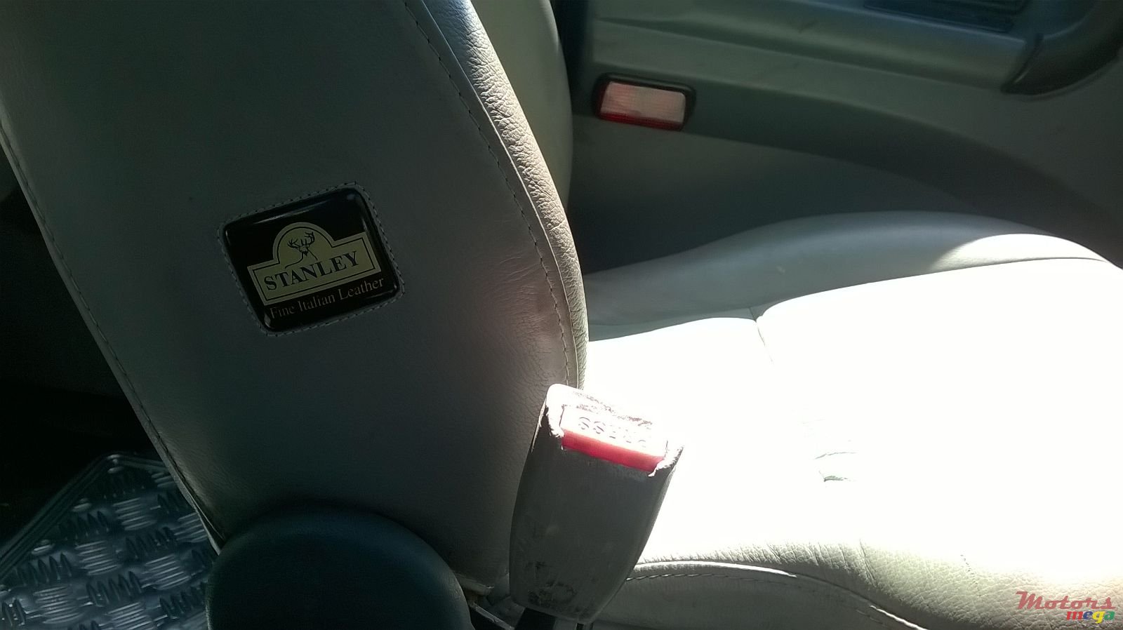 2000' Tata Safari photo #7