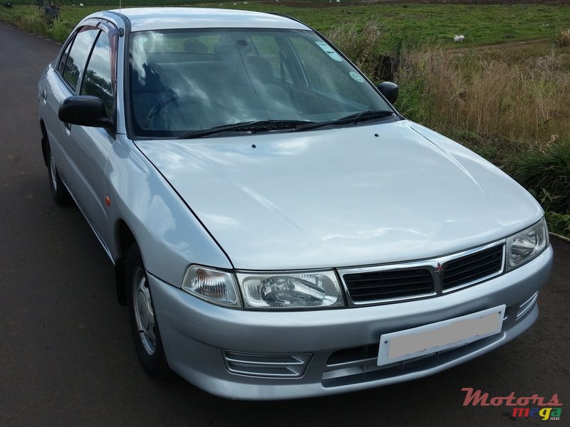 1998' Mitsubishi Lancer photo #1