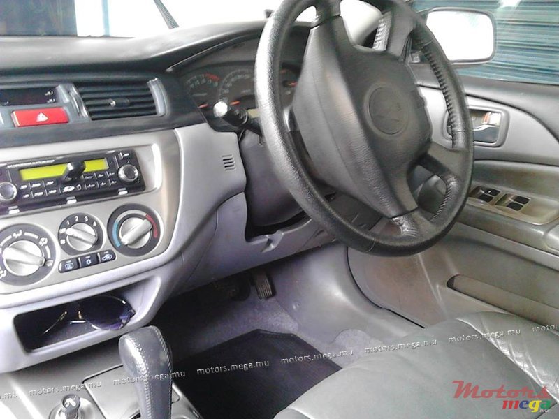 2004' Mitsubishi Lancer origine photo #1
