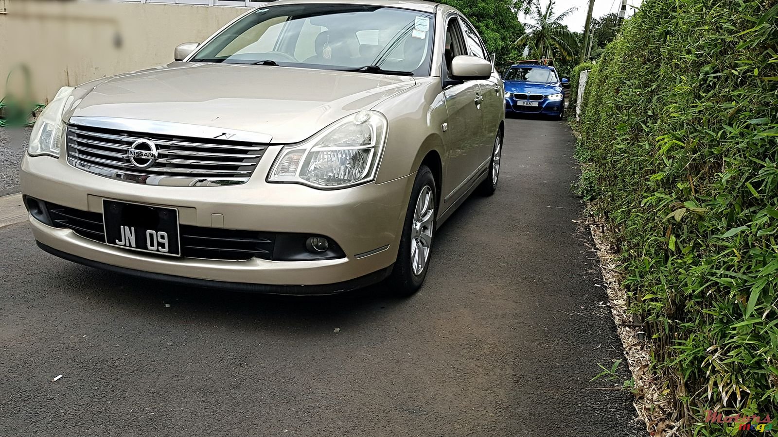 2009' Nissan 1498 cc Automatic photo #2