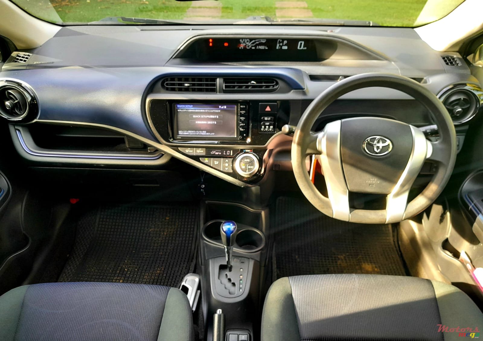 2016' Toyota Aqua photo #6