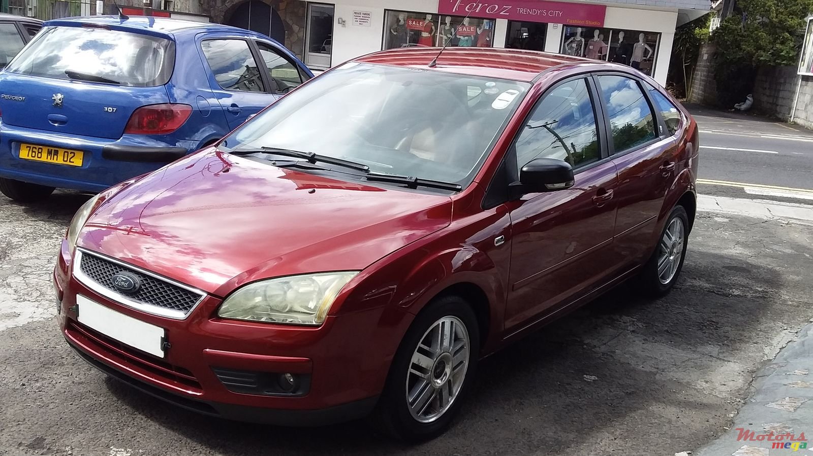 2008' Ford Focus photo #2