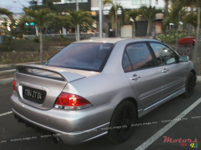 2004' Mitsubishi recond GLX photo #2