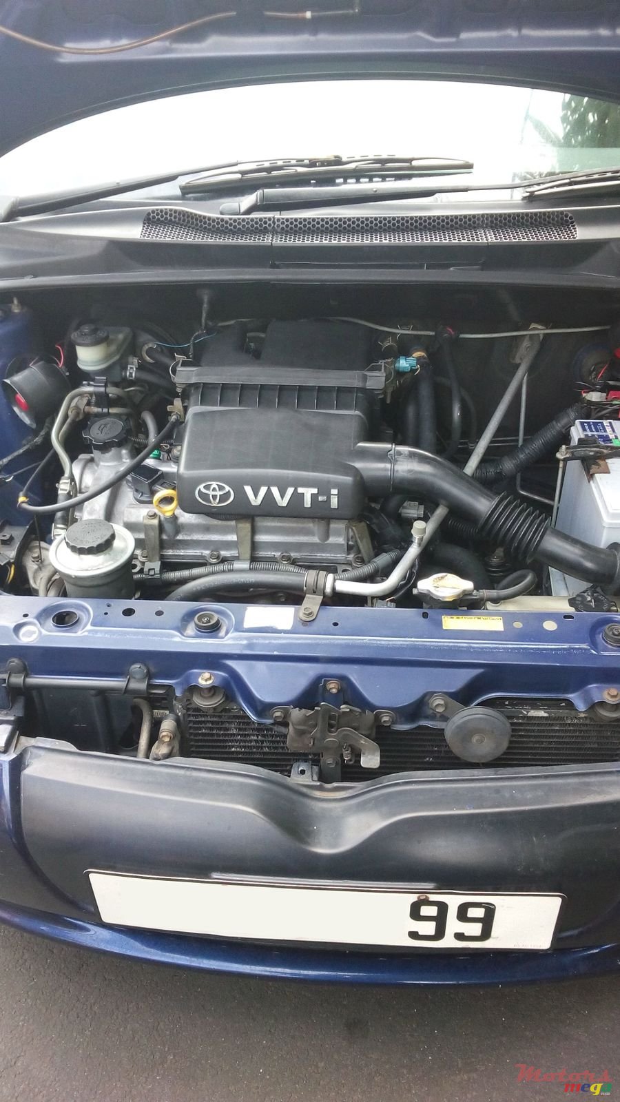 1999' Toyota Vitz photo #2