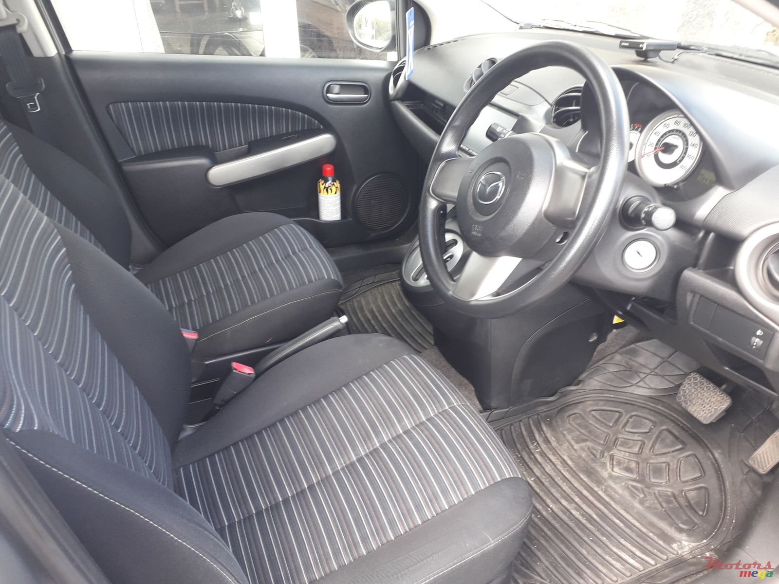 2009' Mazda Demio Automatic photo #3