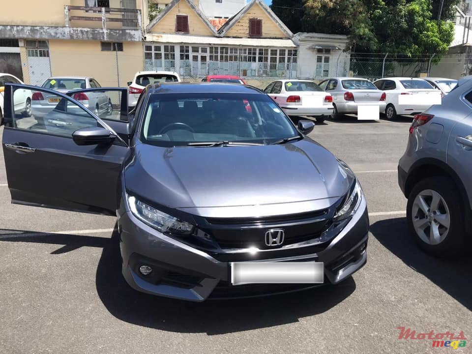 2018' Honda Civic photo #2