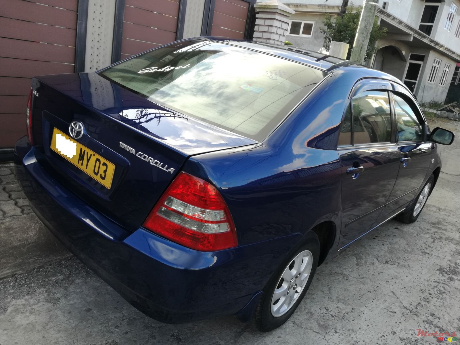 2003' Toyota Corolla NZE GLI photo #3