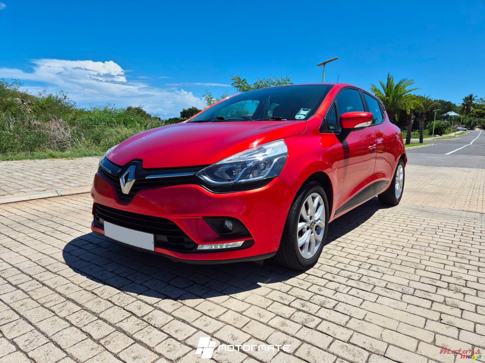 2017' Renault Clio 1.2 TCE photo #2