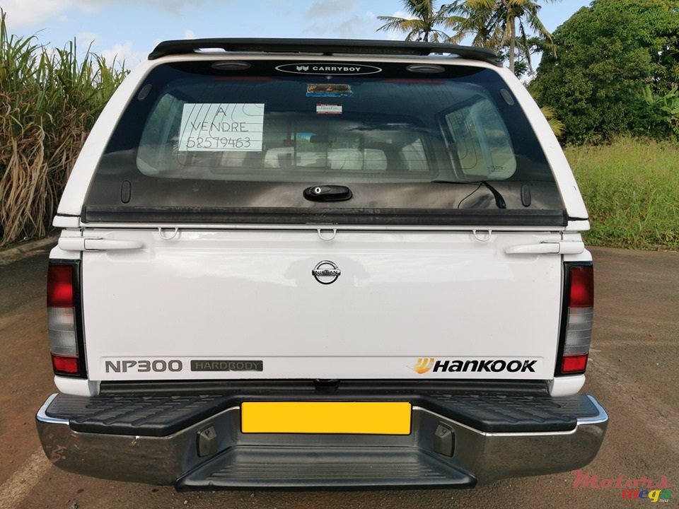 2013' Nissan NP300 photo #3
