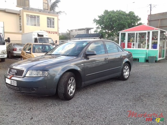 2001' Audi A4 photo #1