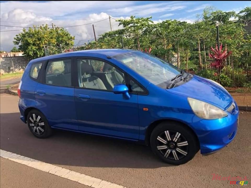 2005' Honda Fit photo #5