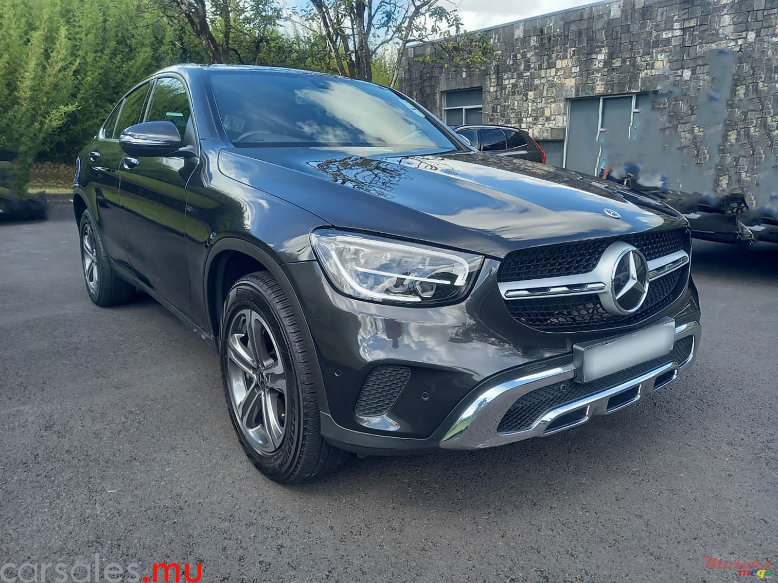 2023' Mercedes-Benz GLC 300 e Coupé Avantgarde 2.0 photo #2