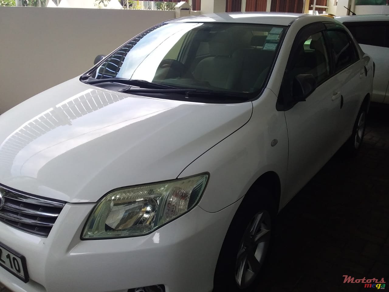 2010' Toyota Axio photo #2