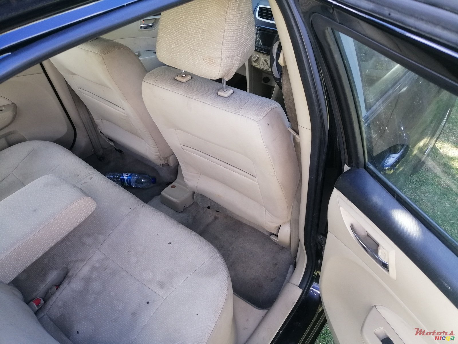 2013' Suzuki Swift Dzire photo #5