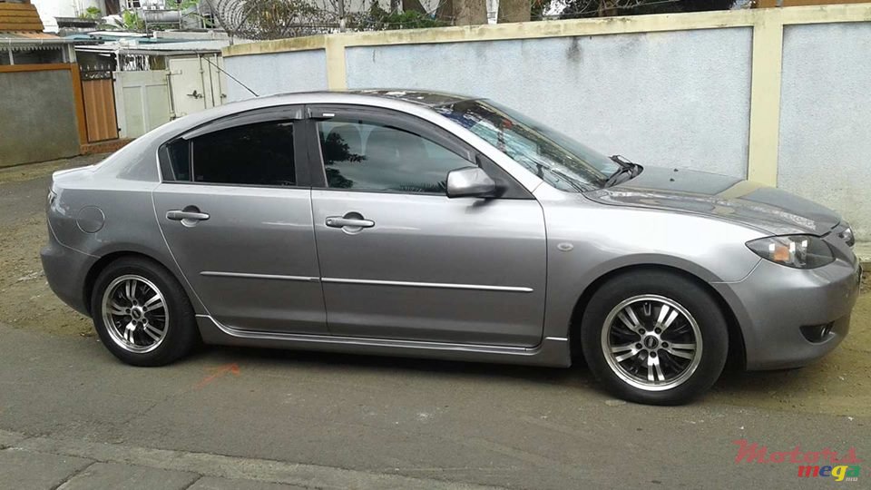 2005' Mazda 3 Sports Package photo #6