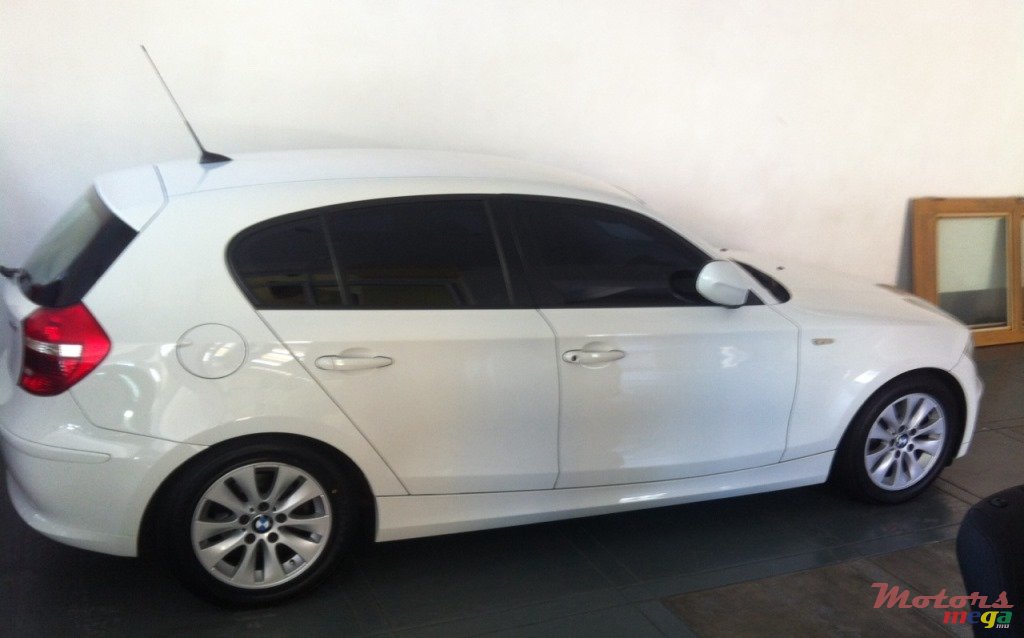 2010' BMW 116 i photo #1