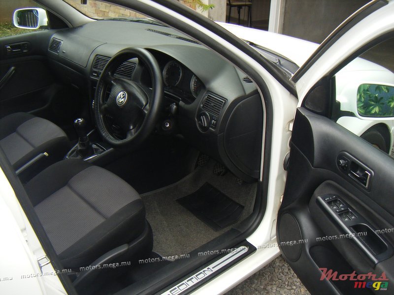 2002' Volkswagen IV photo #4