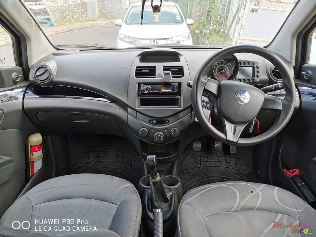 2011' Chevrolet photo #3