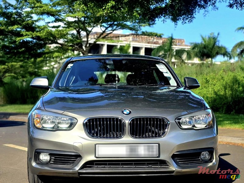 2015' BMW 118 photo #1