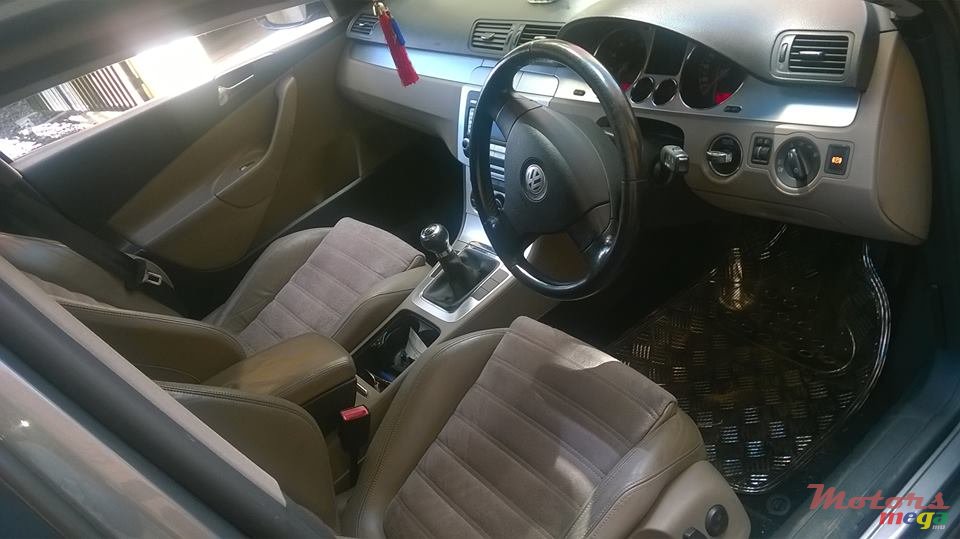 2006' Volkswagen Passat FSI photo #3