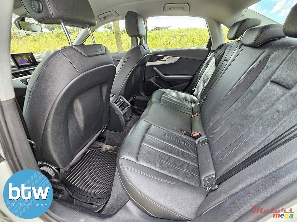 2016' Audi A4 photo #6