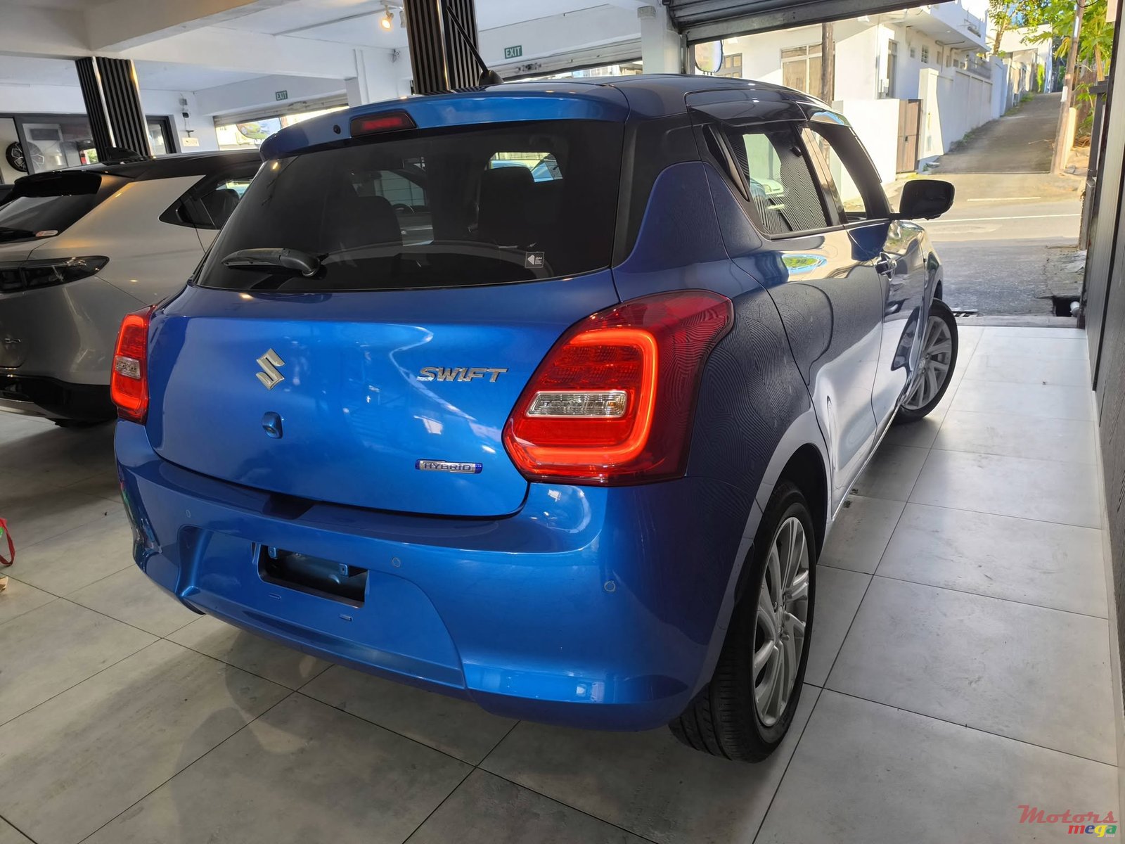2023' Suzuki Swift photo #4