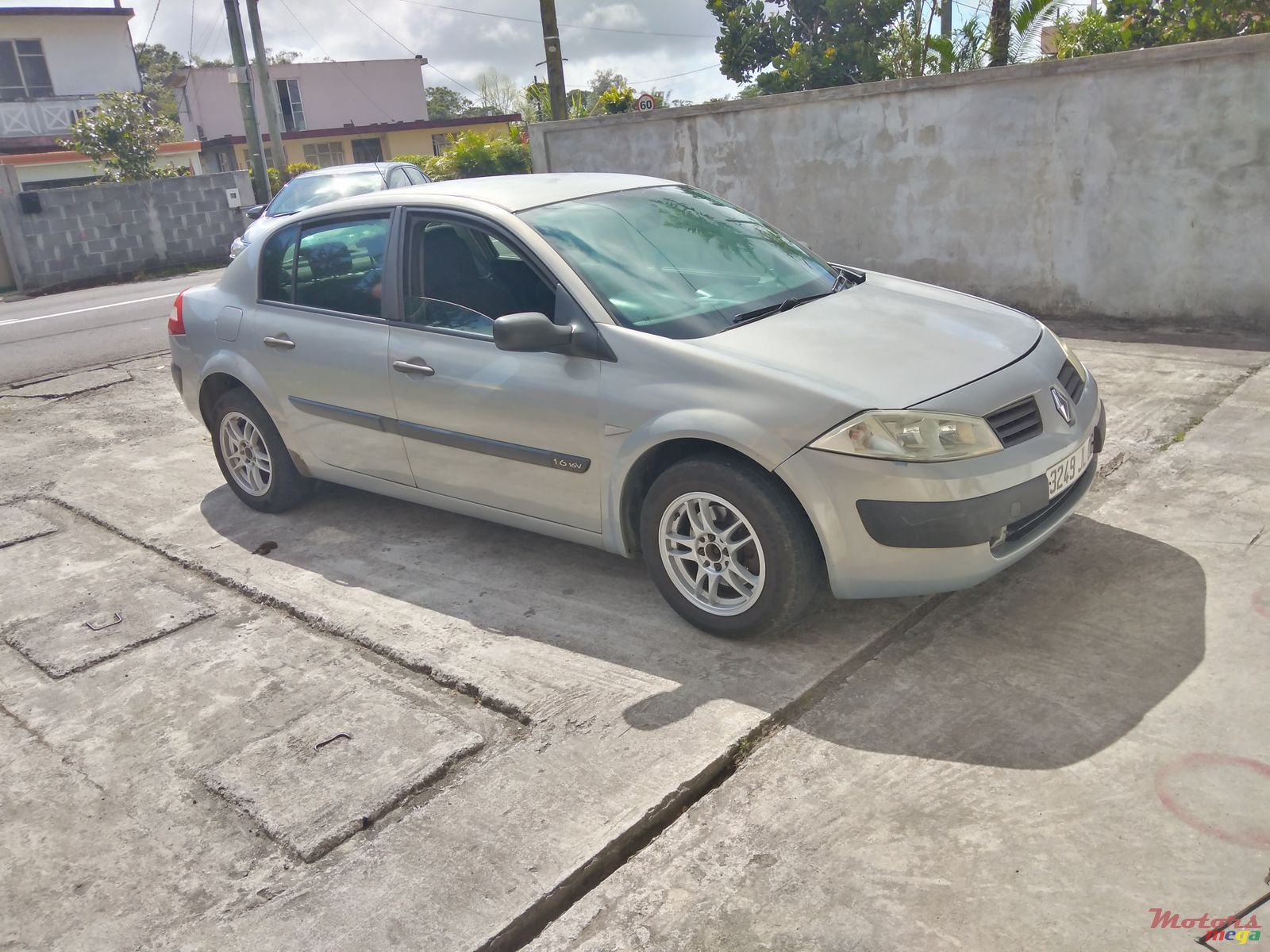 2006' Renault Megane photo #4