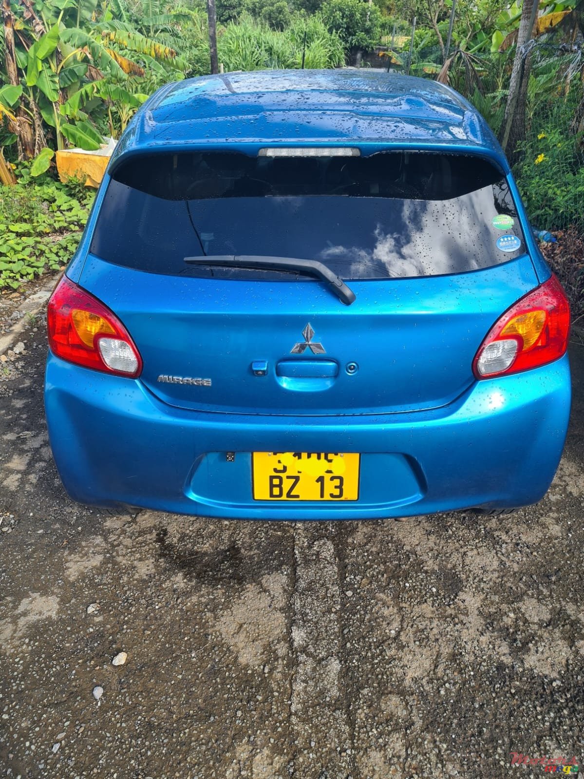 2013' Mitsubishi Mirage photo #5