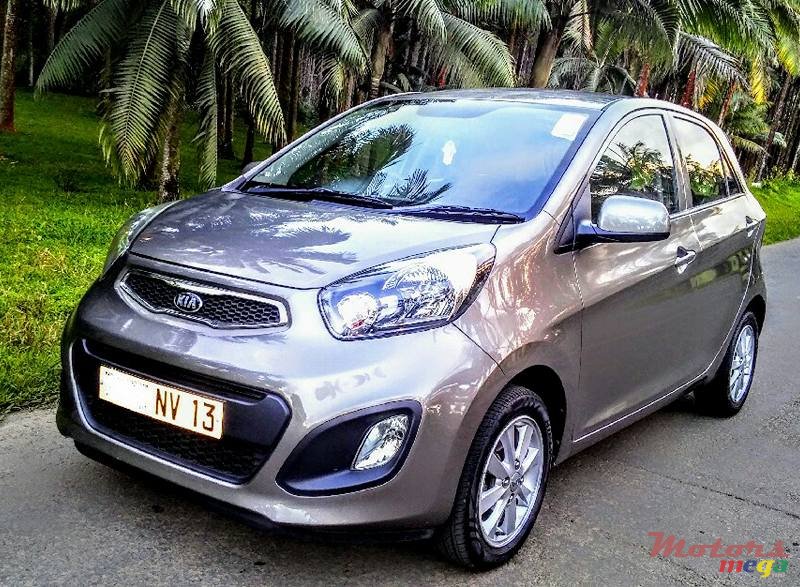 2013' Kia Picanto Full Executive photo #2