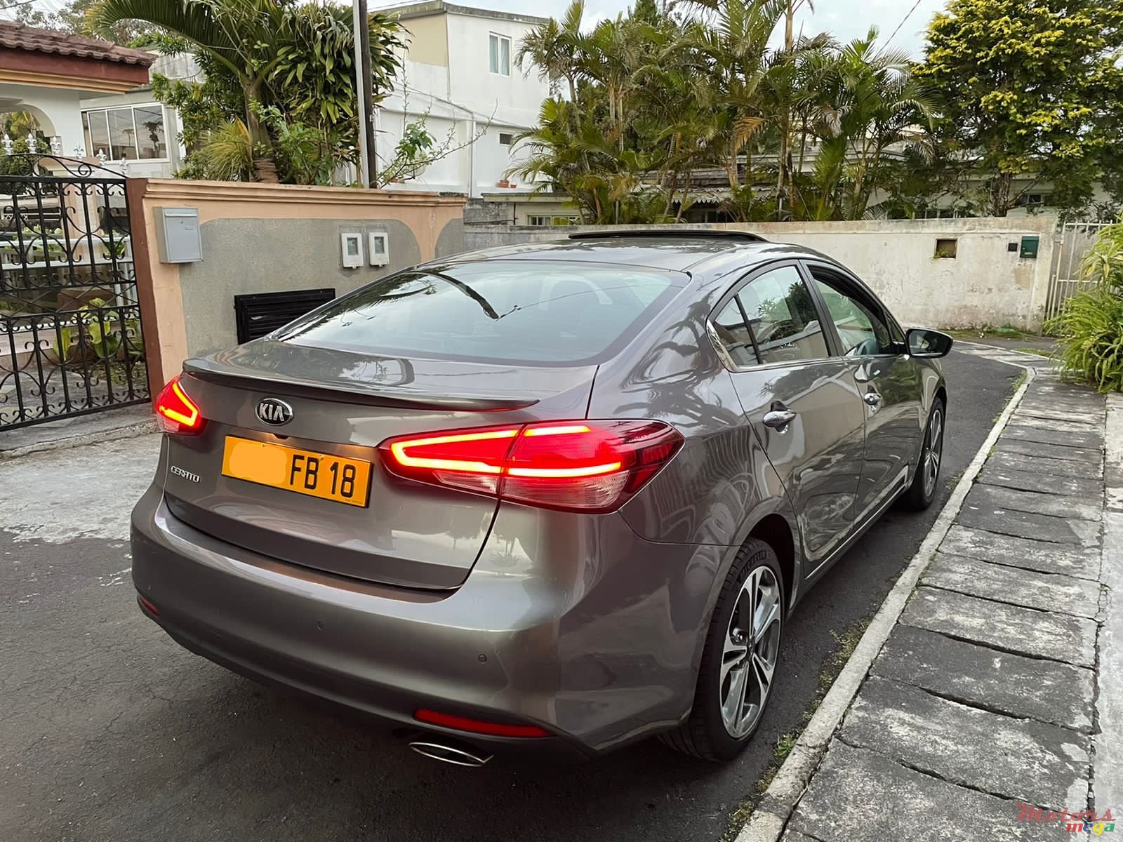 2018' Kia Cerato 18 photo #4