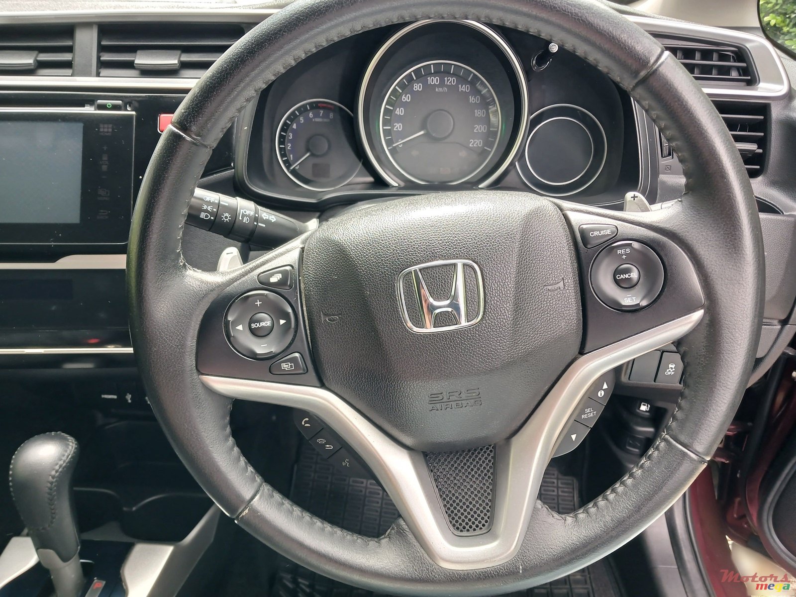 2016' Honda Jazz Paddle shifter photo #3
