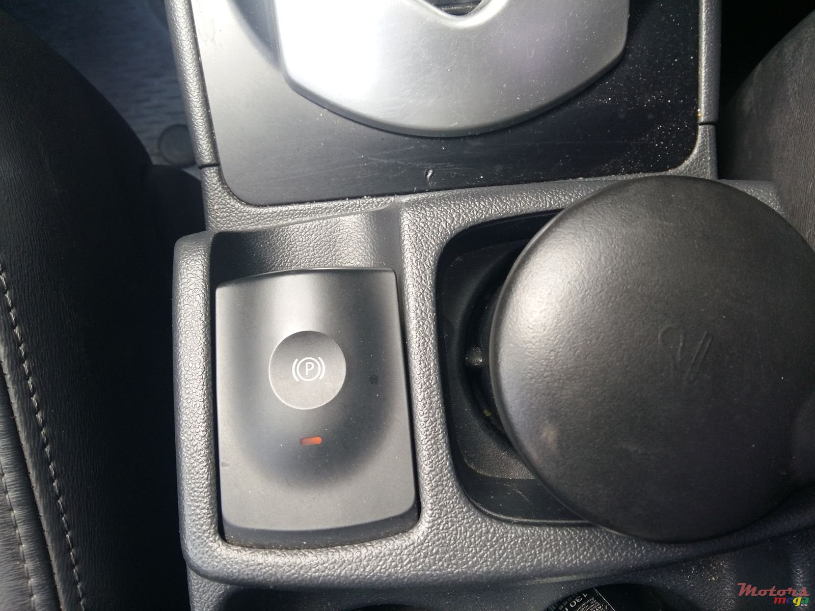 2009' Renault Koleos photo #3