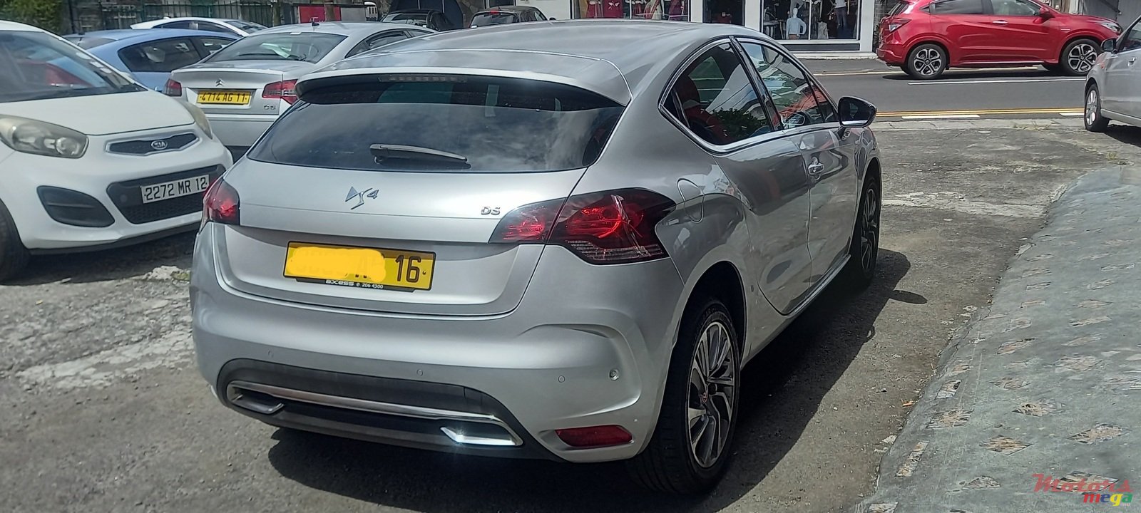 2016' Citroen DS4 photo #4