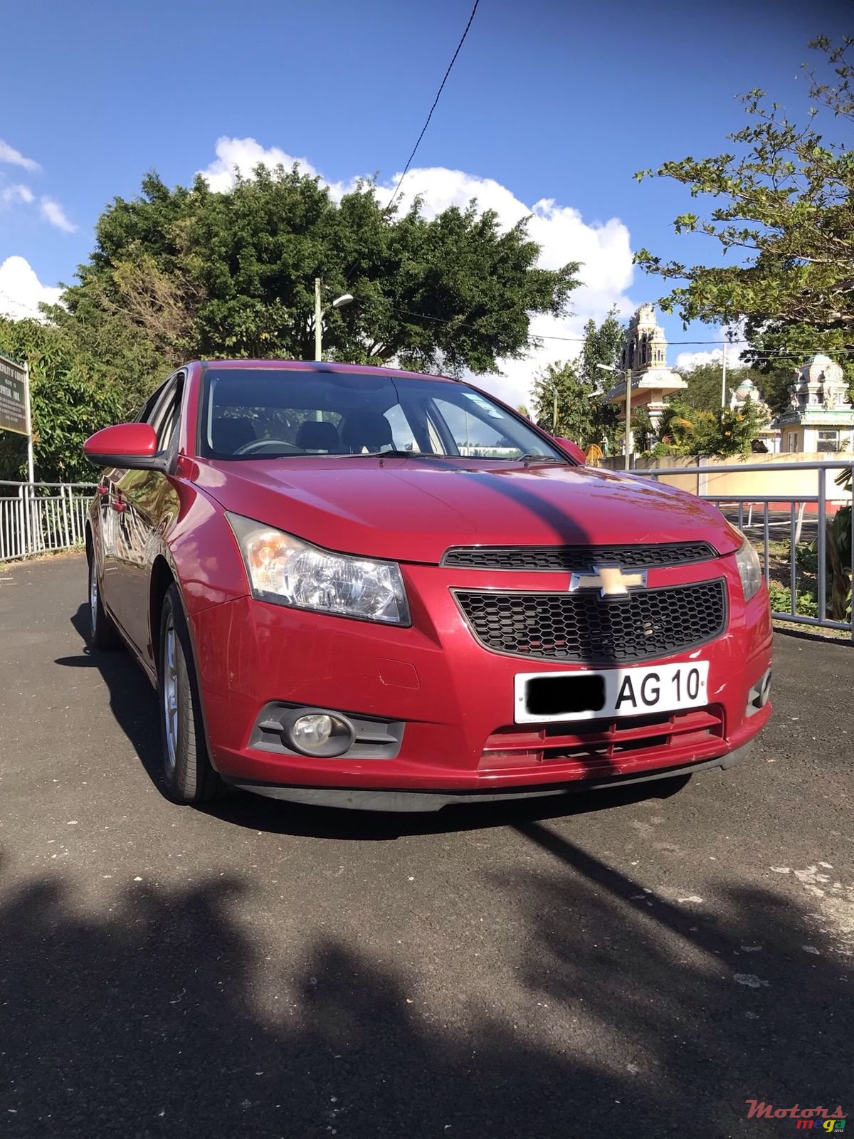 2010' Chevrolet Cruze photo #1