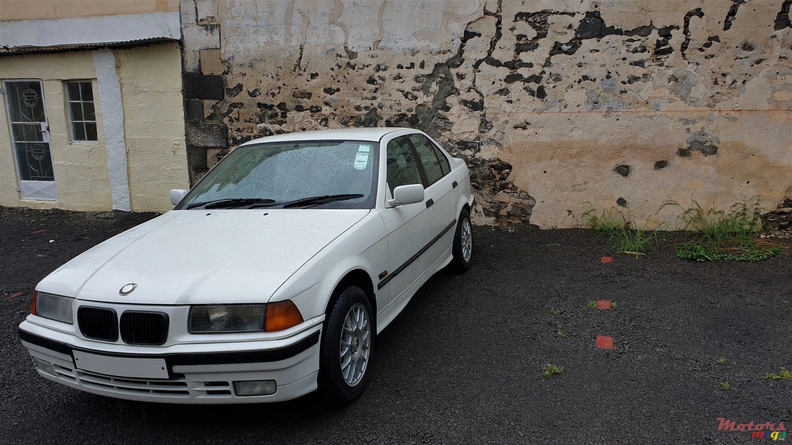 1997' BMW 318 photo #1