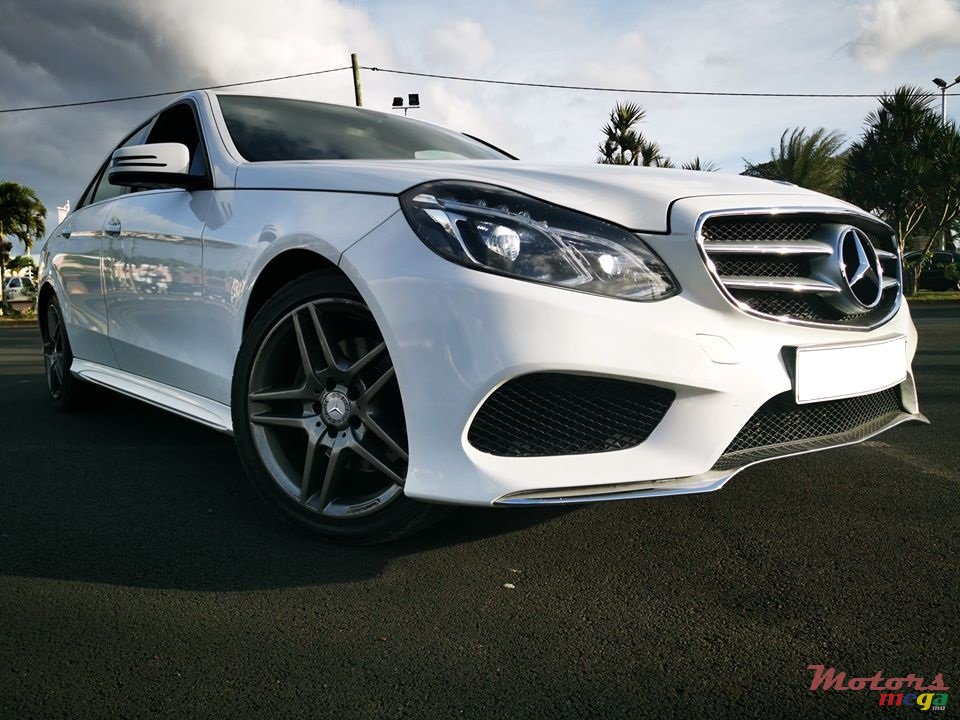 2013' Mercedes-Benz E-Class E250 AMG photo #2