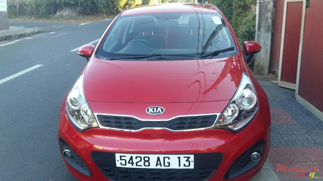 2013' Kia Rio photo #1