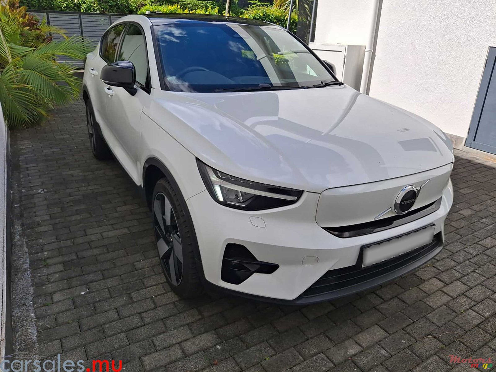 2023' Volvo C40 photo #2