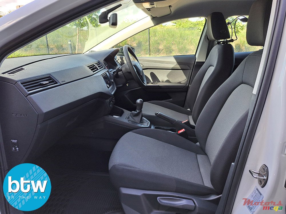 2022' SEAT Ibiza photo #5